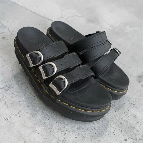 Doc Marten’s Women’s Black Blair Slides! Size 7 - Picture 4 of 11
